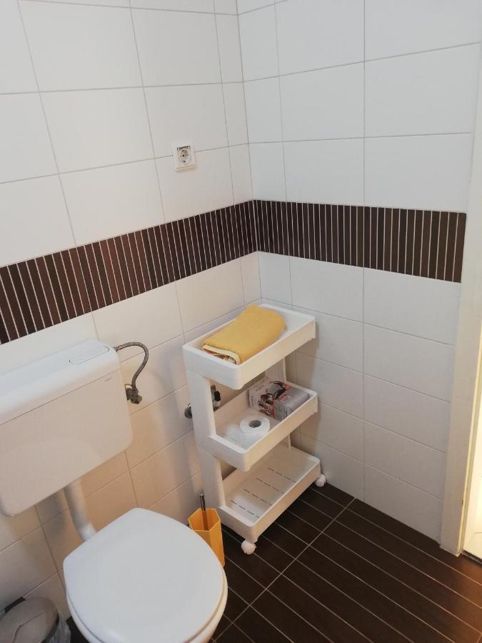 Yellow Room Guesthouse ดูบรอฟนิก ภายนอก รูปภาพ